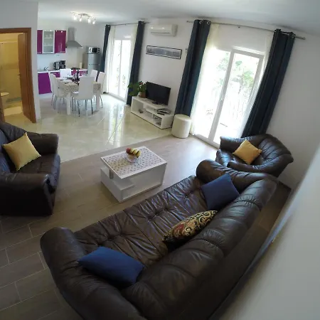 A. Zizic Holiday home *